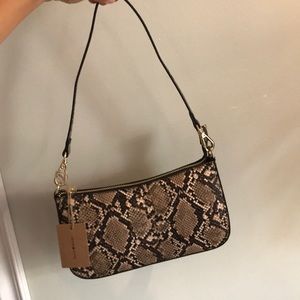 Brandy Melville 90’s style snakeskin purse!